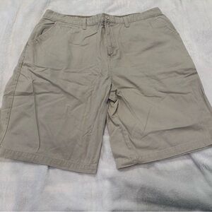 Beverly Hills Polo Club - Khaki Shorts - Flat Front Size 38
11”Inseam